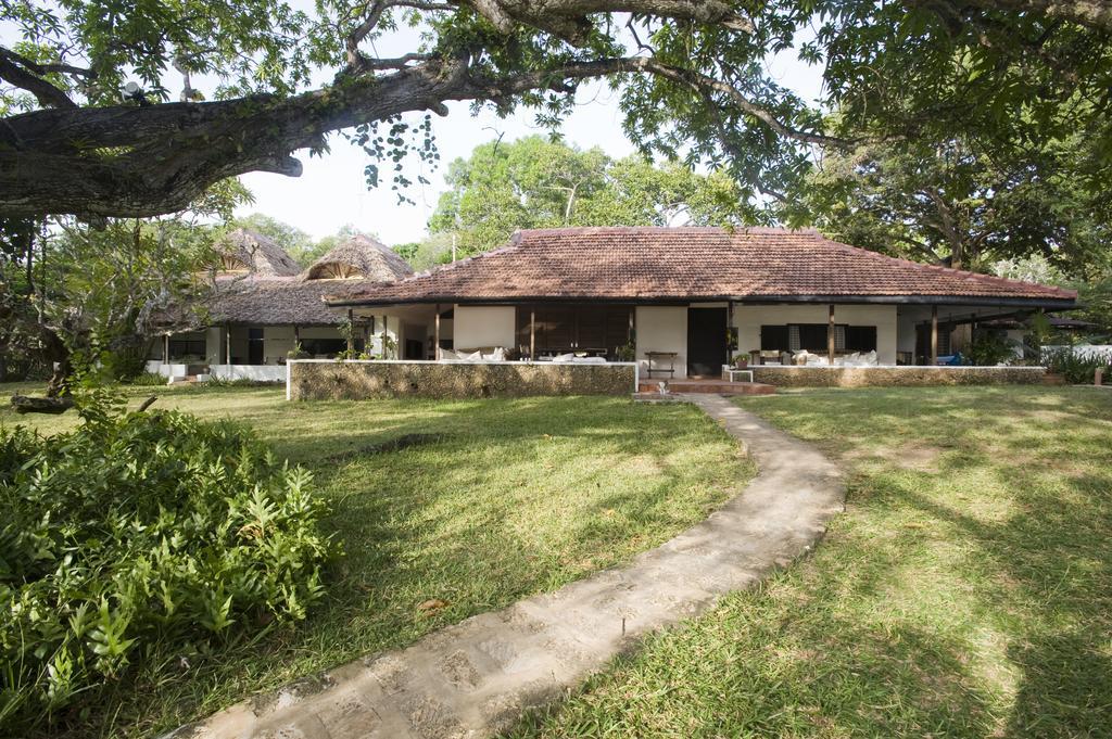 Diani House Hotel Диани Бийч Стая снимка